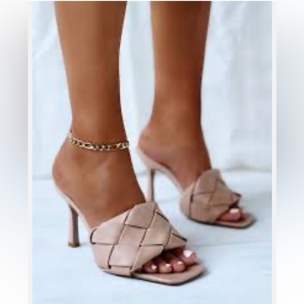 Billini Sandro Nude Wide Braided Slide Heel Size Not Found. Measurements Show 8